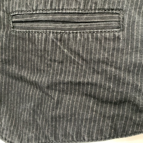 Boys H&M‎ Pin Stripe Vest Size 11-12 EUC - Picture 3 of 8